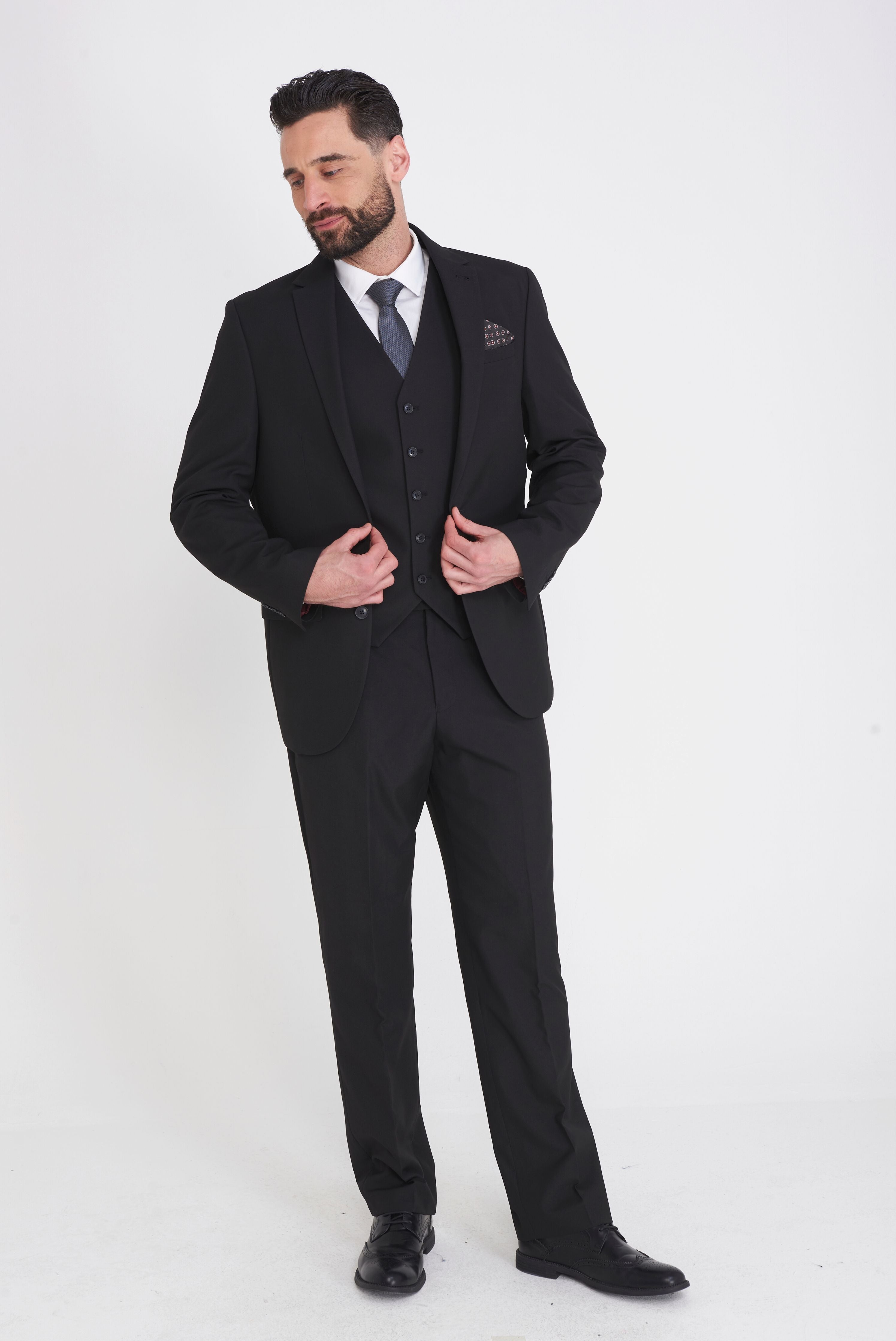 Carter & Jones Black  Big & Tall Three Piece Tailored Fit Suit RRP £249