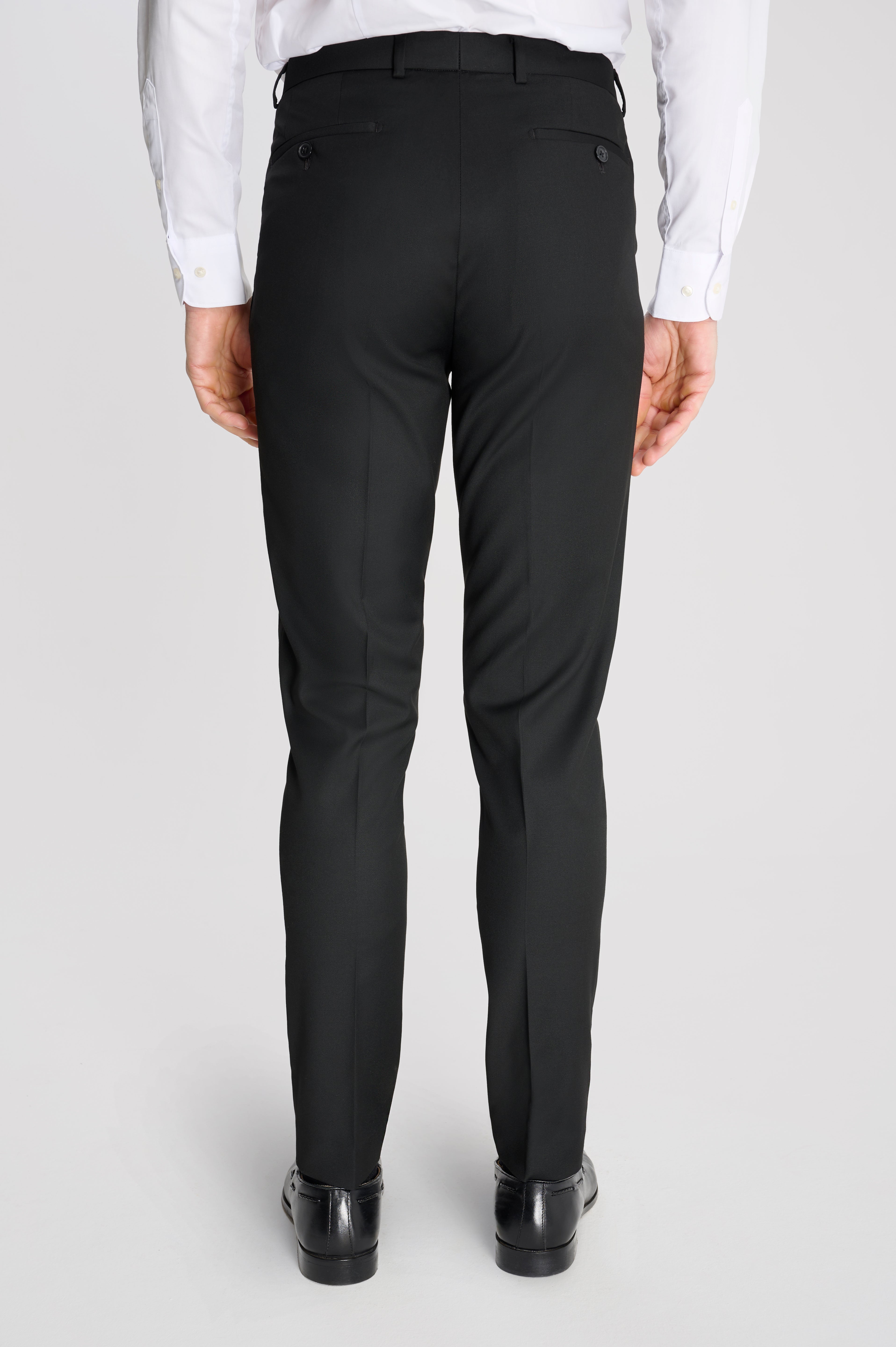 Edina 2 Piece Suit Set by Carter & Jones in Black RRP £179