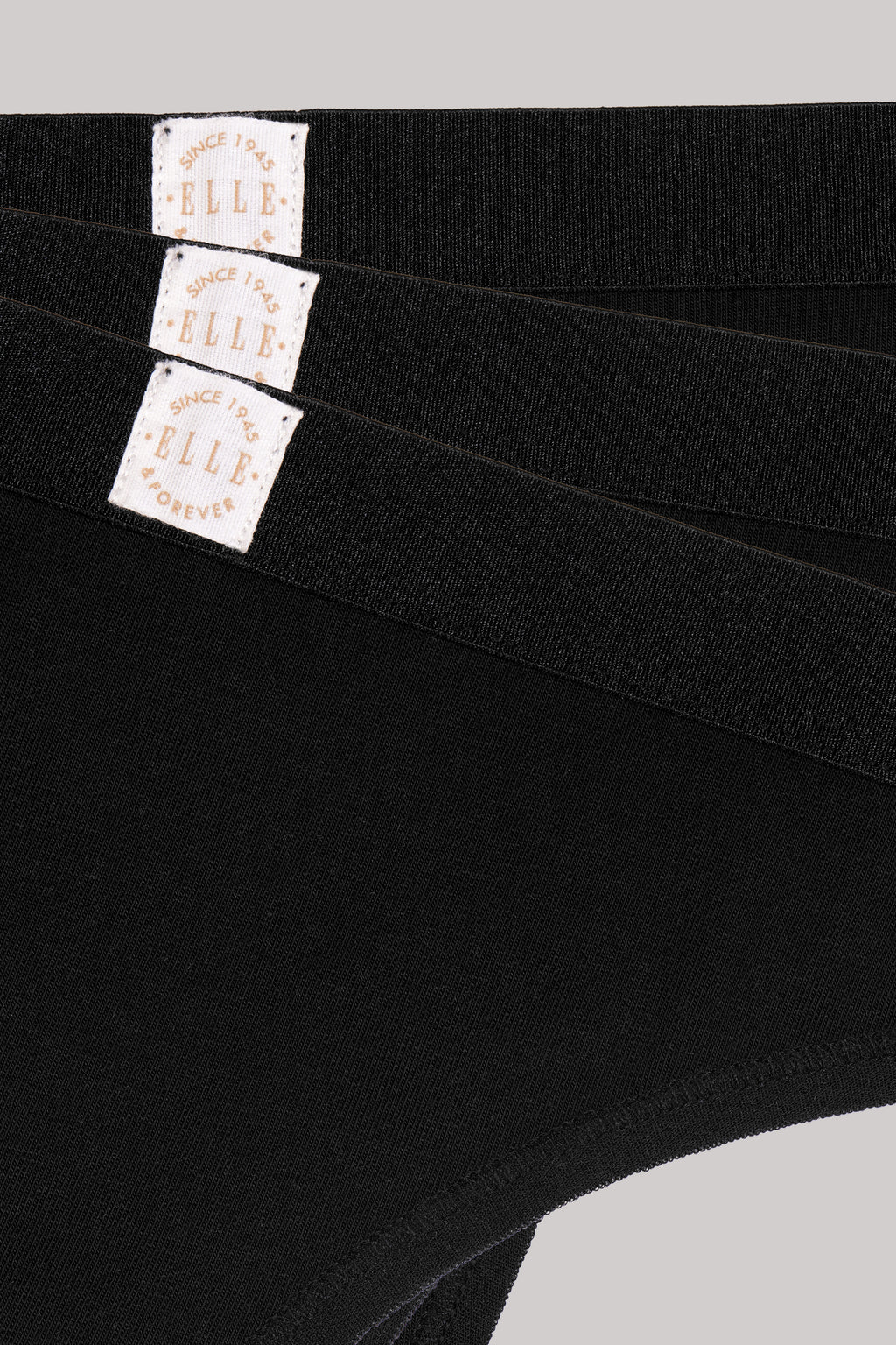3 Pack Super Soft Cotton Heritage Patch Thongs in Black RRP £28