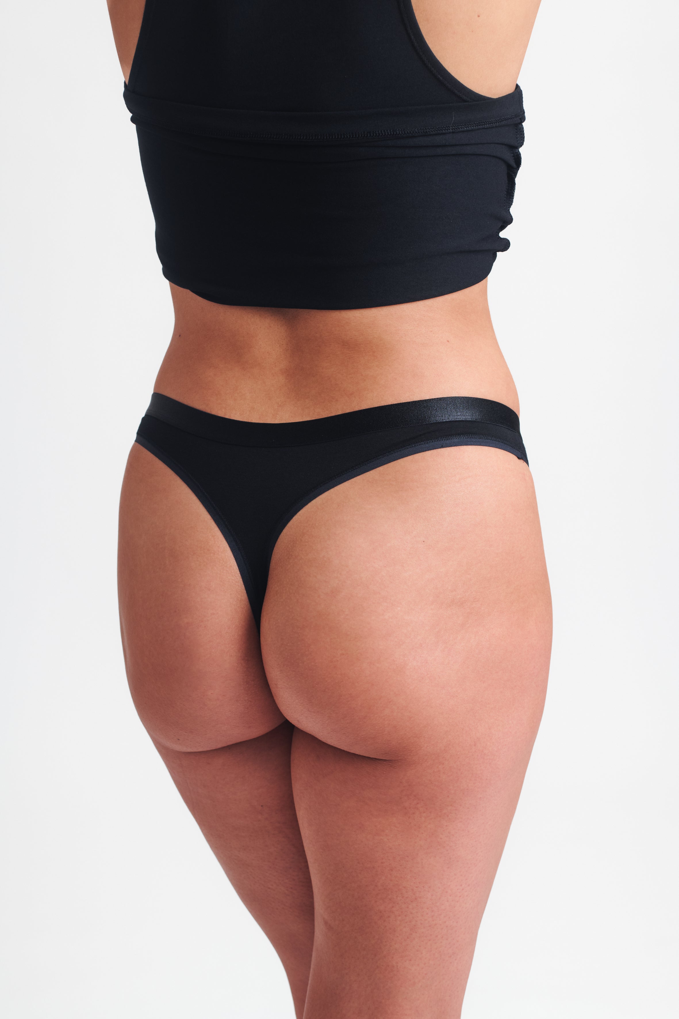 3 Pack Super Soft Cotton Heritage Patch Thongs in Black RRP £22