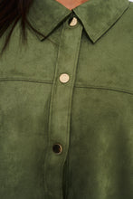 Load image into Gallery viewer, Elle Ladies Plus Size Faux Suede Shacket in Khaki RRP £99
