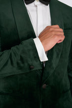 Load image into Gallery viewer, Leo Velvet Tuxedo Dinner Jacket with Shawl Lapel Detail in Emerald Green RRP £159
